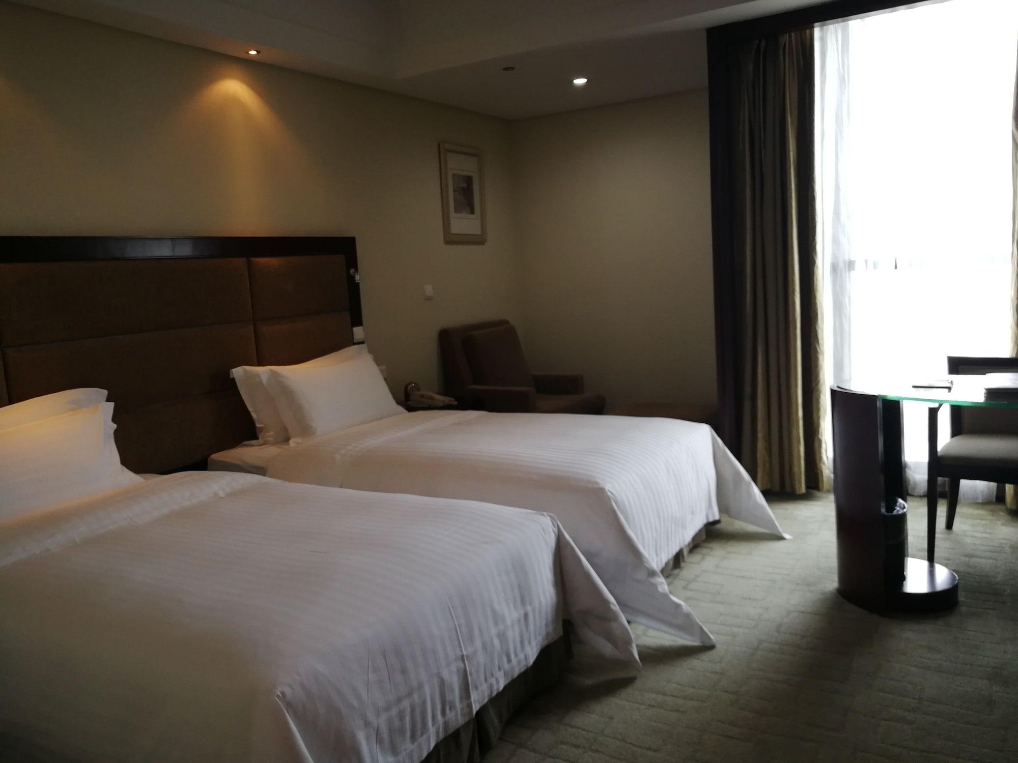 Daysun International Hotel Guangzhou Exterior photo