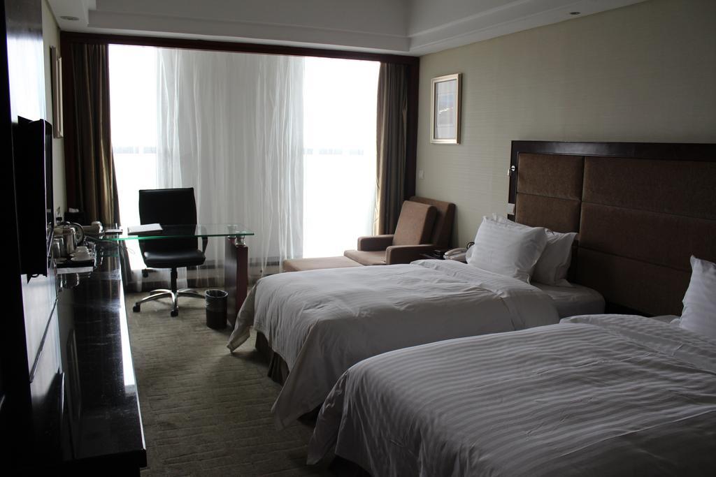 Daysun International Hotel Guangzhou Exterior photo